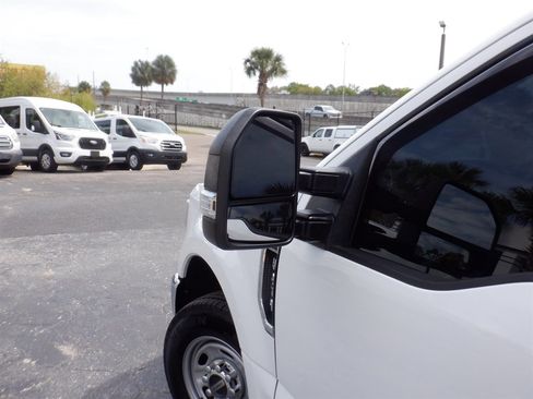 Used 2020 Ford F250 XL w/ Power Equipment Group image 19