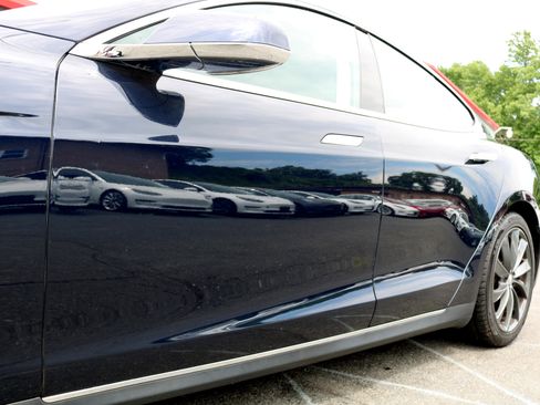 Used 2013 Tesla Model S image 8