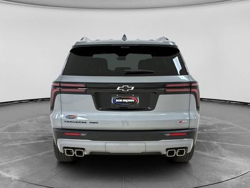 Used 2026 Chevrolet Traverse Z71 w/ Driver Confidence Package AWD/4WD image 4