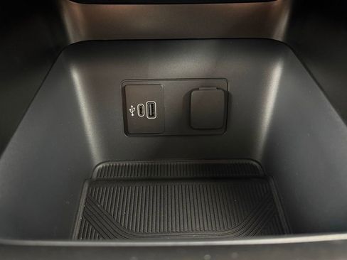 New 2026 Ford Explorer Active w/ Active Comfort Package image 34