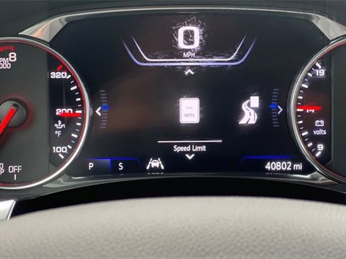 Used 2023 Chevrolet Traverse Premier w/ Redline Edition image 34