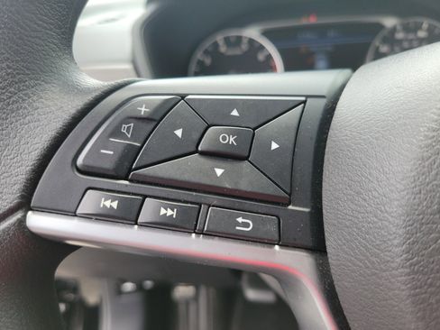 Used 2025 Nissan Altima 2.5 SV FWD image 23