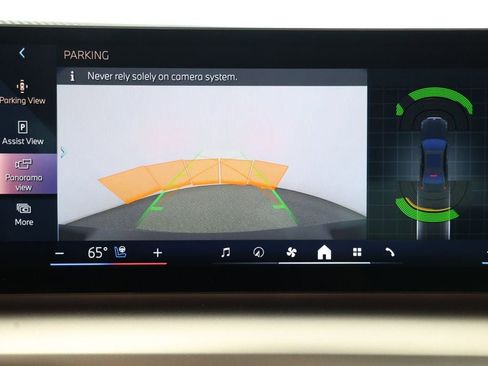 Used 2024 BMW i5 eDrive40i w/ M Sport Package image 19