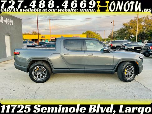 Used 2022 Rivian R1T Adventure image 10