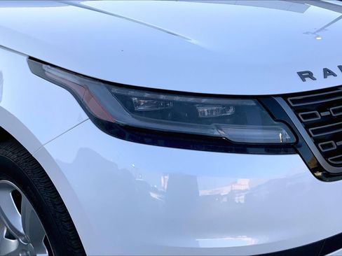 Used 2025 Land Rover Range Rover Velar S image 24