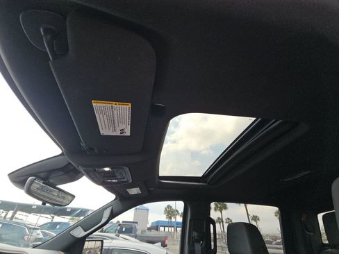 Used 2025 GMC Sierra 1500 AT4 w/ AT4 Premium Package image 13