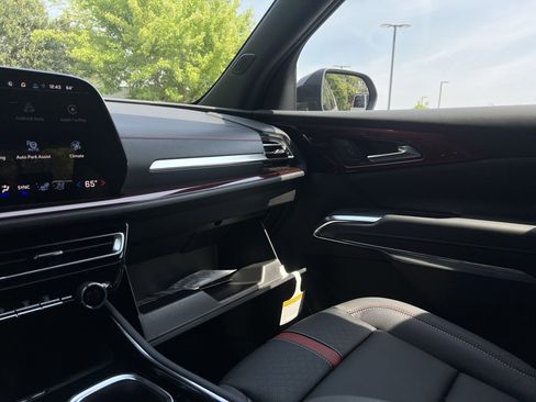 New 2026 Chevrolet Traverse RS FWD image 29