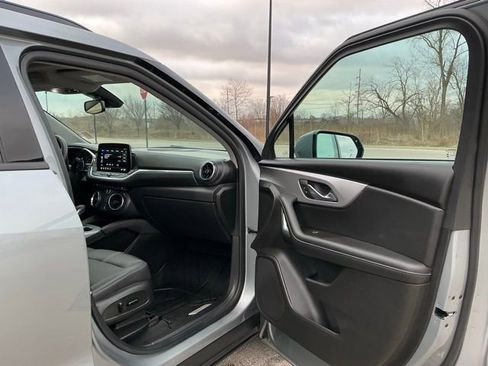 Used 2023 Chevrolet Blazer LT image 17