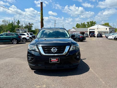 Used 2019 Nissan Pathfinder SV image 8