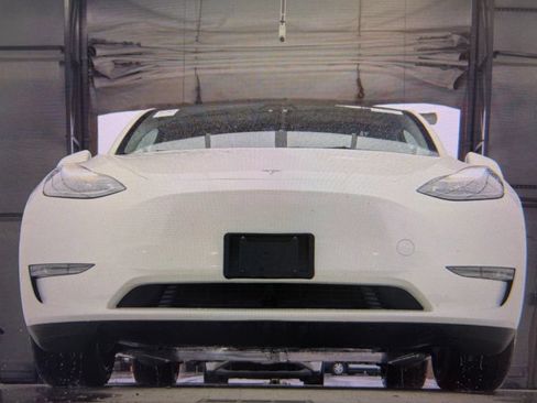 Used 2023 Tesla Model Y Long Range AWD/4WD image 13