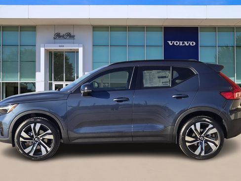 New 2026 Volvo XC40 B4 Plus w/ Protection Package Premier image 3