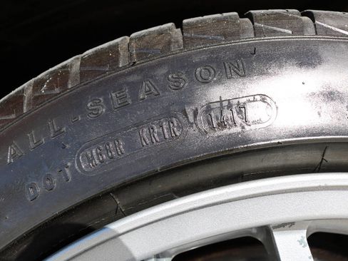 Used 2001 Chevrolet Corvette Z06 w/ Memory Pkg image 6