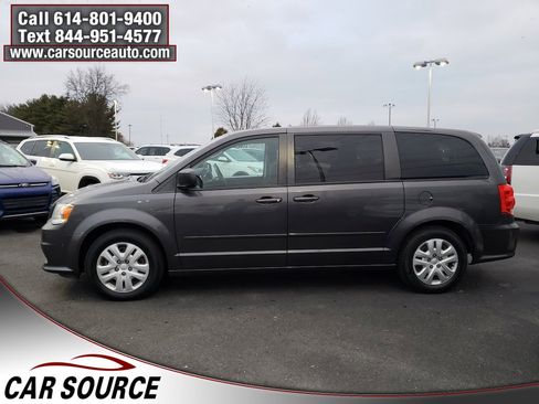 Used 2017 Dodge Grand Caravan SE w/ Power Window Group image 9