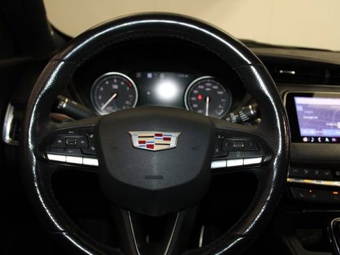 Used 2020 Cadillac XT4 Sport image 22