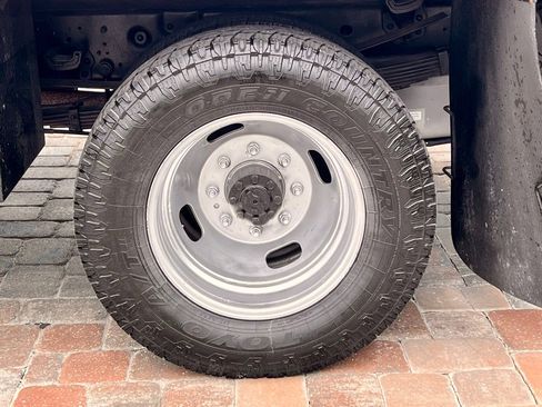 Used 2016 Ford F350 XL w/ Trailer Tow Package image 22