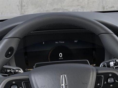 New 2026 Lincoln Corsair Premiere image 13