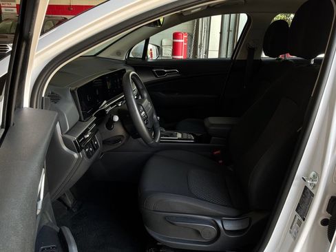 Used 2026 Kia Sportage LX FWD image 10