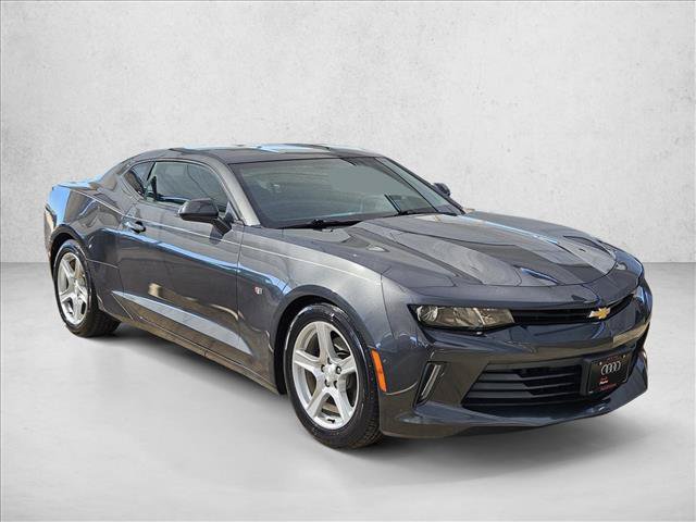 Used 2017 Chevrolet Camaro LT RWD image 3