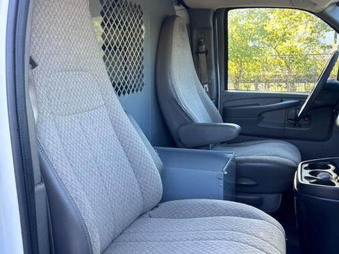 Used 2013 Chevrolet Express 1500 image 25