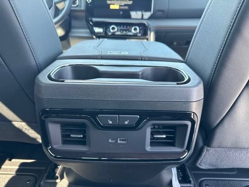 New 2026 GMC Sierra 1500 AT4 w/ AT4 Premium Package AWD/4WD image 25