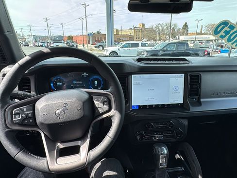 New 2026 Ford Bronco Badlands image 19