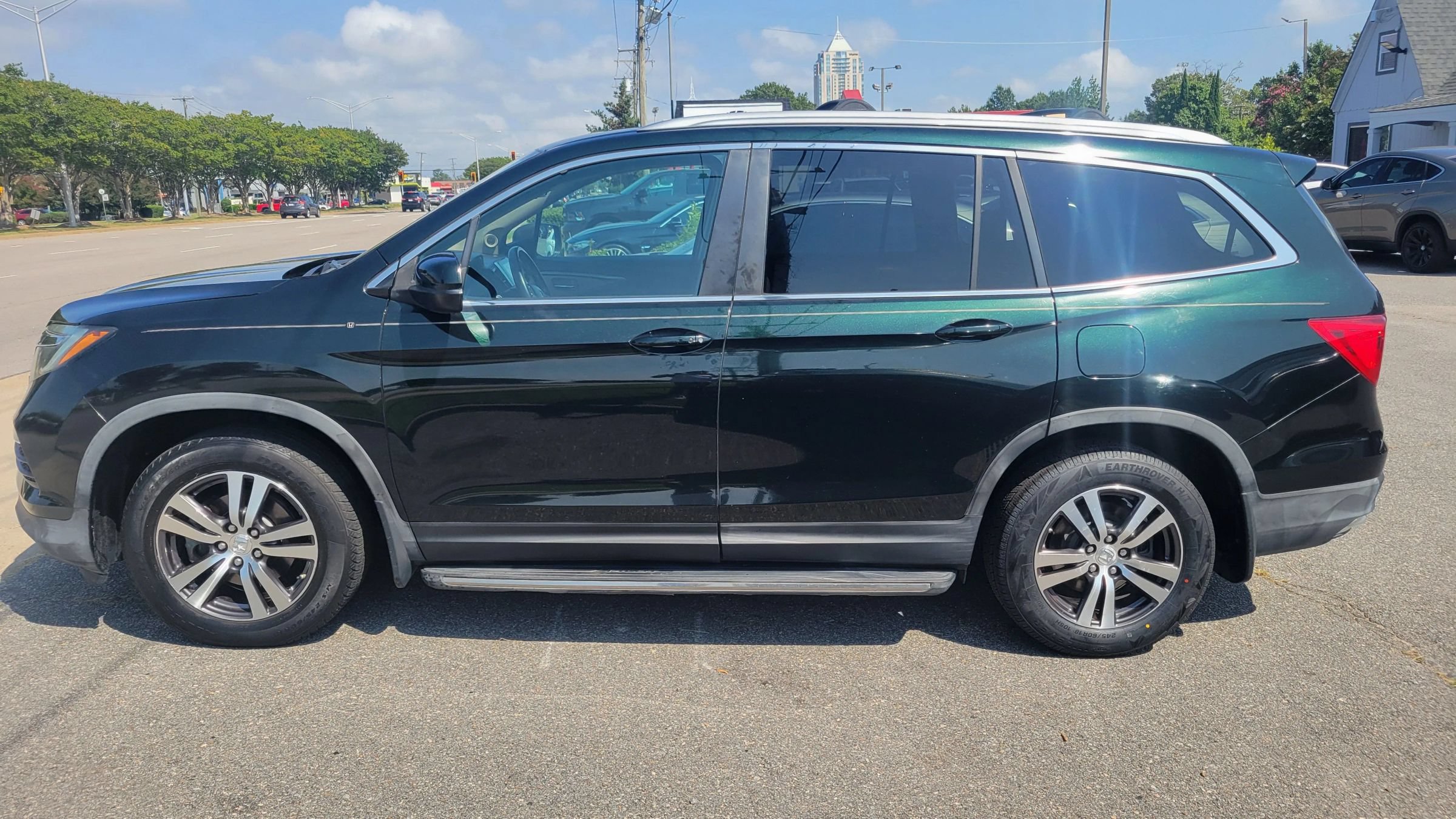 Used 2016 Honda Pilot EX-L image 2
