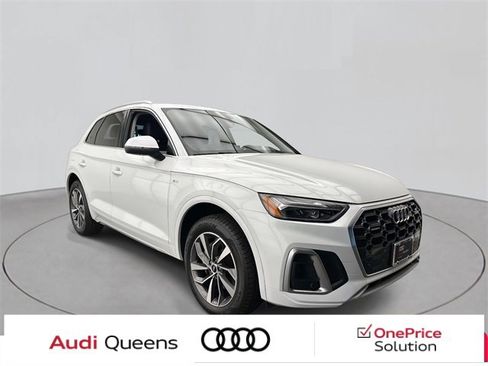 Certified 2022 Audi Q5 2.0T Premium w/ Convenience Package image 1