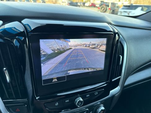 Used 2023 Chevrolet Traverse LT w/ Midnight/Sport Edition image 25