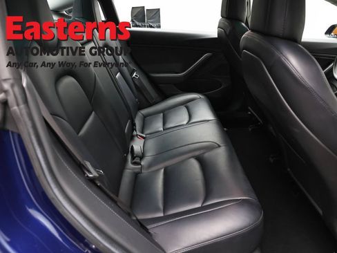 Used 2018 Tesla Model 3 Long Range RWD image 17