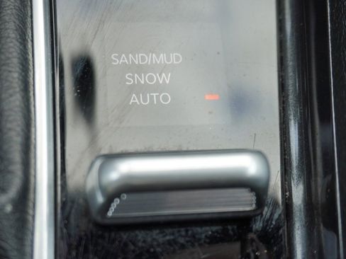 Used 2024 Jeep Compass Latitude image 18