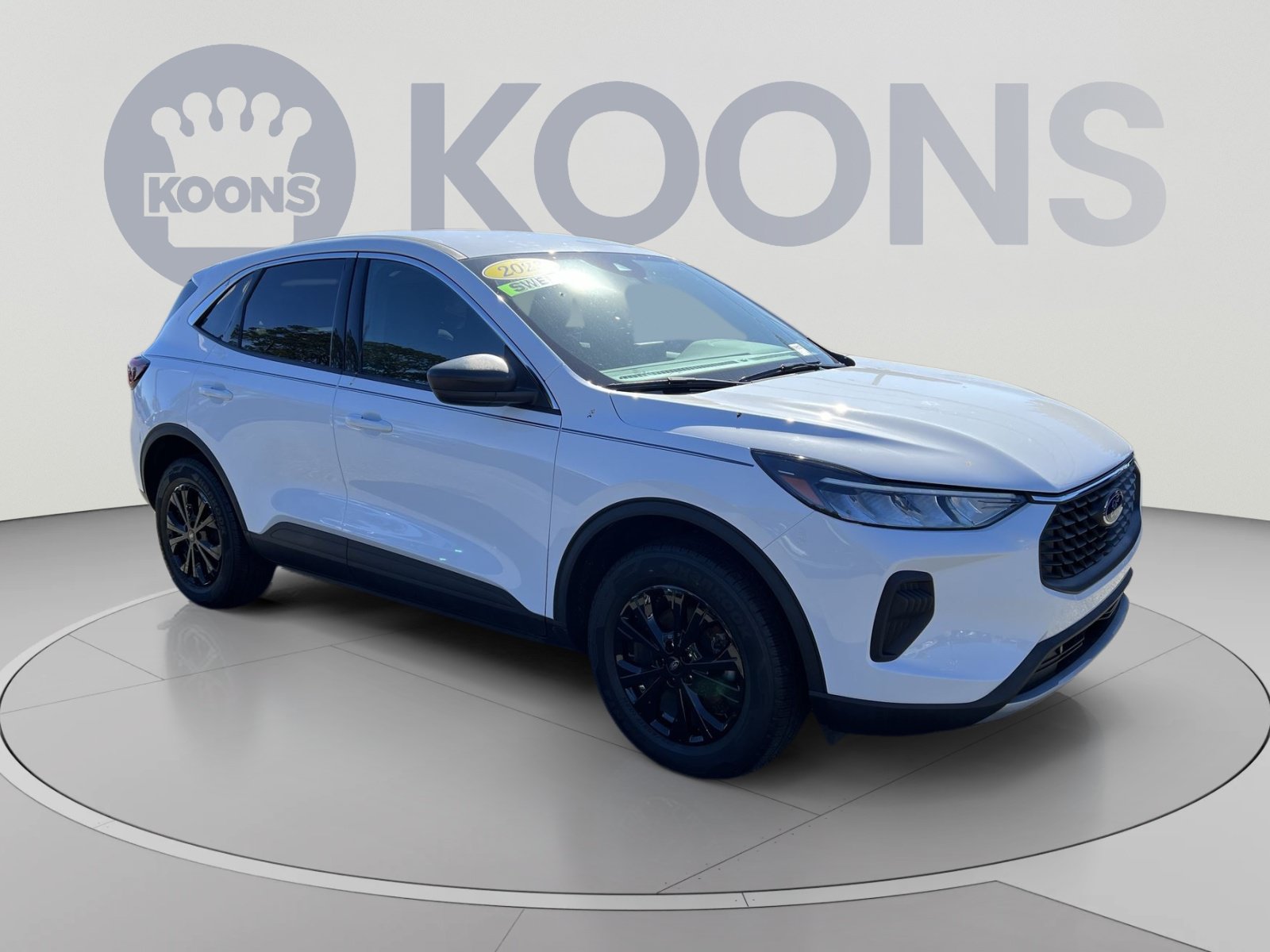 Certified 2023 Ford Escape Active AWD/4WD image 2