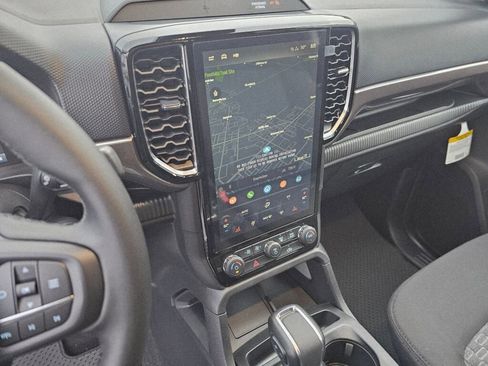 New 2025 Ford Ranger XLT w/ Equipment Group 301A High image 15