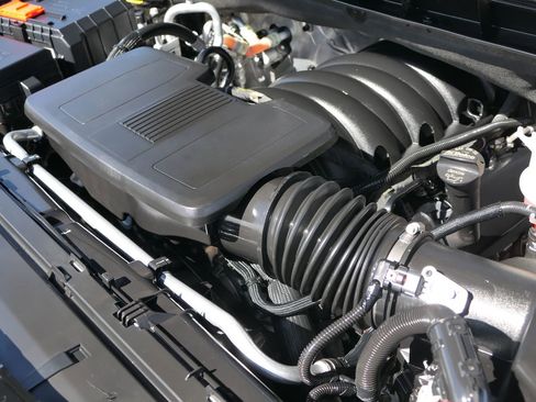 Used 2025 Chevrolet Tahoe RST image 34