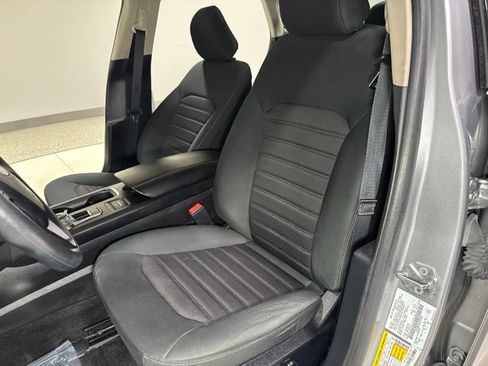 Used 2020 Ford Fusion SE FWD image 13