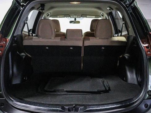 Used 2013 Toyota RAV4 LE FWD image 26