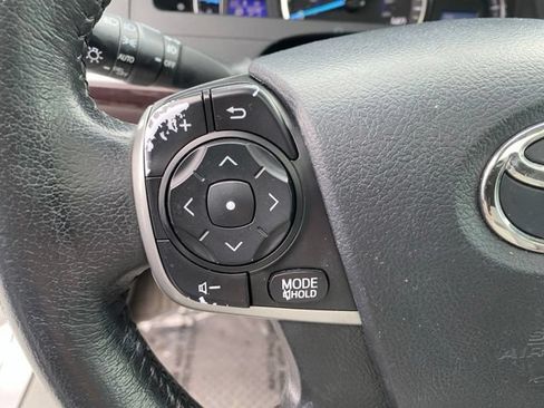 Used 2014 Toyota Camry XLE w/ Leather Package FWD image 20