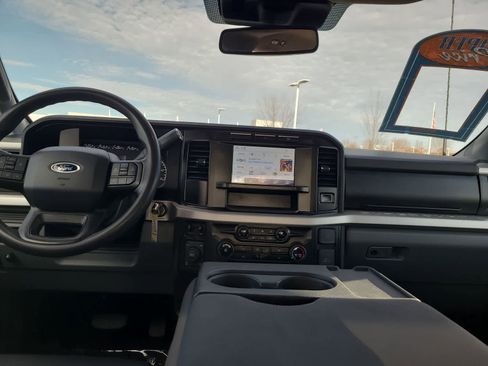 Used 2023 Ford F350 XLT image 18