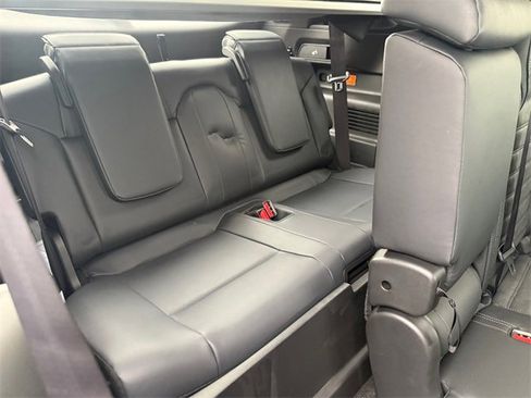 New 2025 Mitsubishi Outlander SE image 28