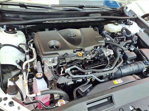 Certified 2025 Toyota Camry SE image 24