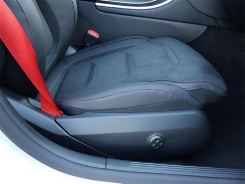 New 2025 Mercedes-Benz C 43 AMG 4MATIC Sedan image 13