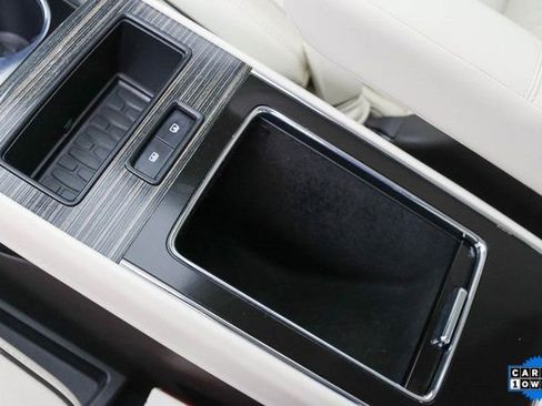 Used 2023 Lincoln Aviator Black Label w/ Class IV Trailer Tow Package image 23