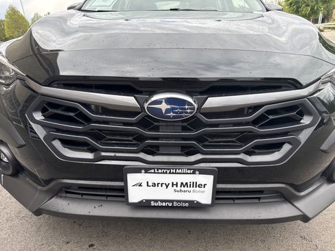 Used 2025 Subaru Crosstrek 2.0i Premium image 24