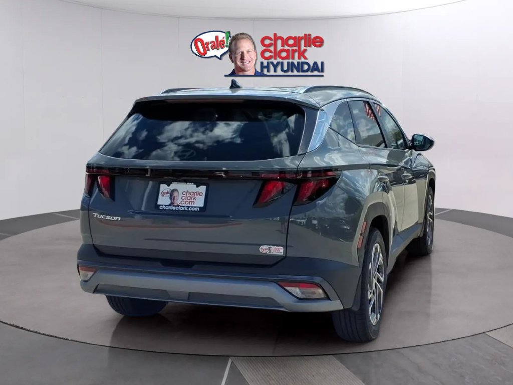 New 2026 Hyundai Tucson SEL Plus w/ Tow & Go Package FWD image 5