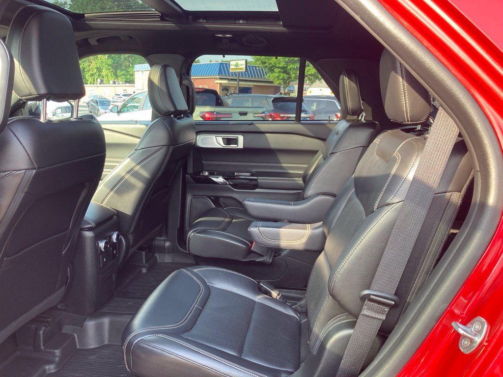 Used 2023 Ford Explorer ST w/ Equipment Group 401A AWD/4WD image 14