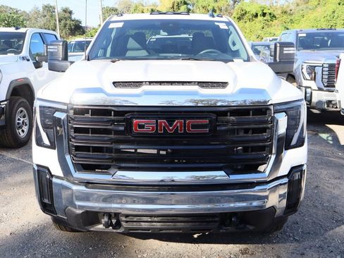New 2025 GMC Sierra 3500 Pro w/ Convenience Package AWD/4WD image 3