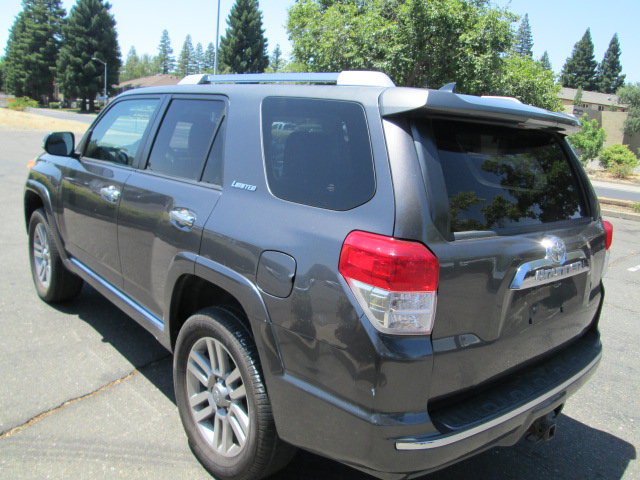 Used 2011 Toyota 4Runner Limited AWD/4WD image 5