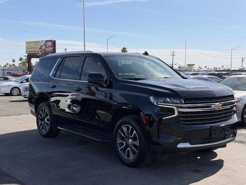 Used 2022 Chevrolet Tahoe LT w/ Luxury Package AWD/4WD image 14