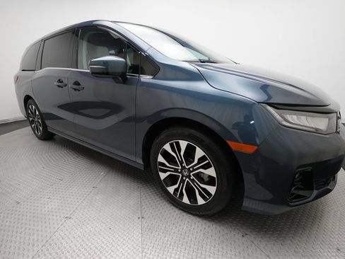 Certified 2026 Honda Odyssey Elite image 38