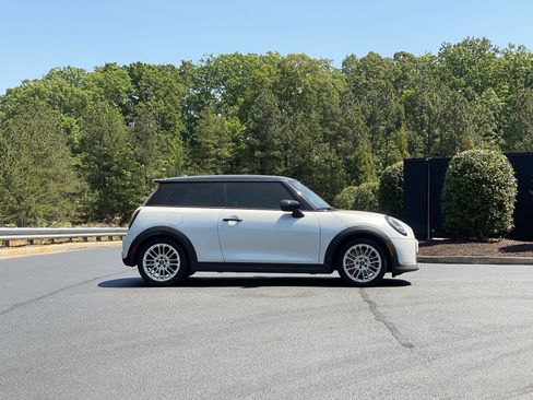 Used 2025 MINI Cooper S image 5