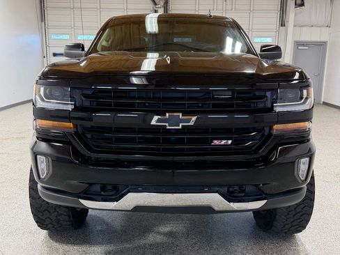 Used 2018 Chevrolet Silverado 1500 LT w/ All Star Edition AWD/4WD image 7